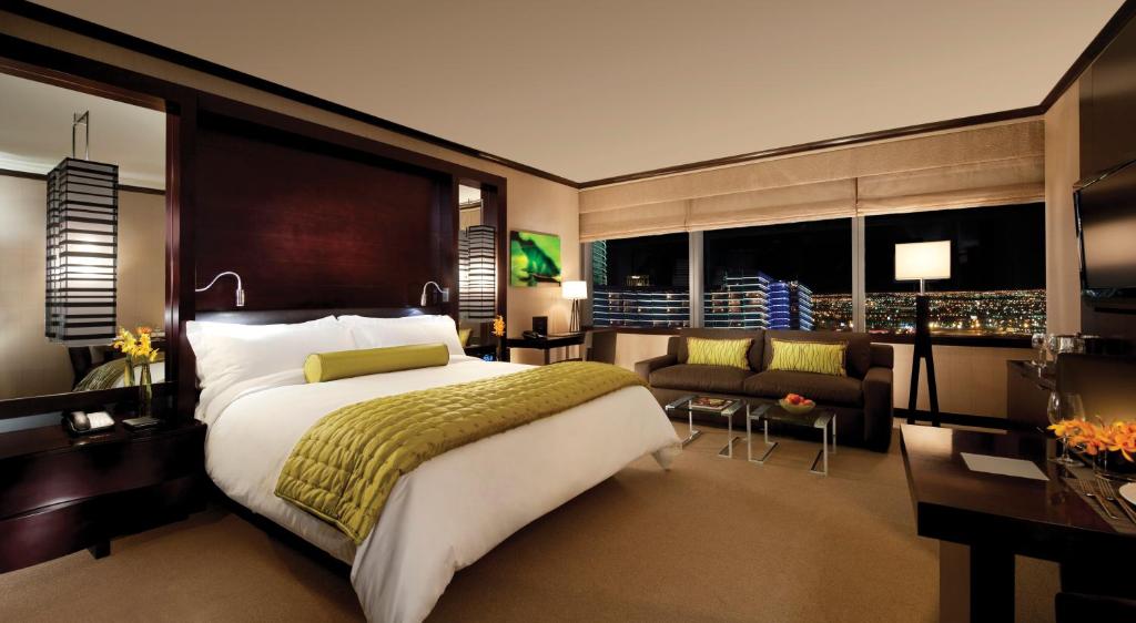 Luxury Suites International at Vdara Main image 1