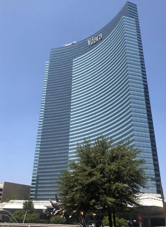 Luxury Suites International at Vdara Main image 2